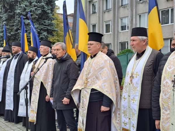 Ковель прощається з трьома Героями — Олександром Гнатюком, Ігорем Карпуком та Романом Йовиком