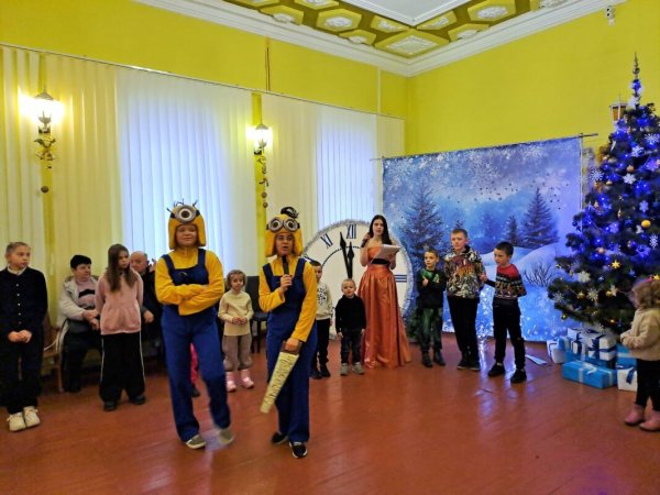 У Ковелі понад сотня дітей отримали солодкі подарунки від святого Миколая