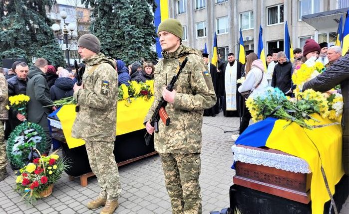 Попрощалися з Героями: у Ковелі провели в останню путь Євгенія Косарика та Юрія Бойчука