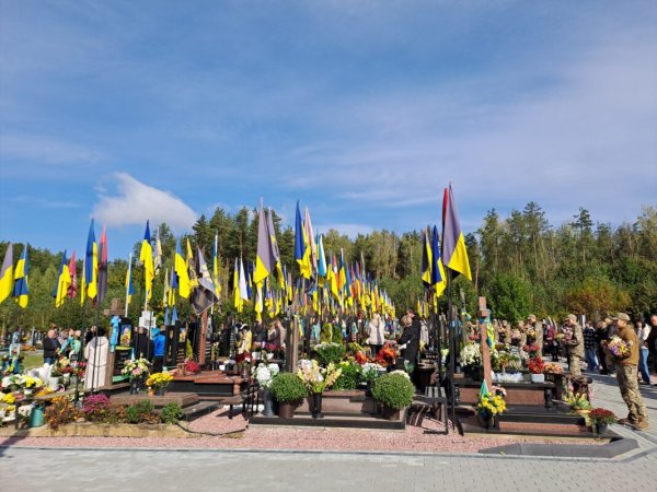 У Ковелі вшанували пам’ять полеглих Захисників України У Ковелі вшанували пам’ять полеглих Захисників України