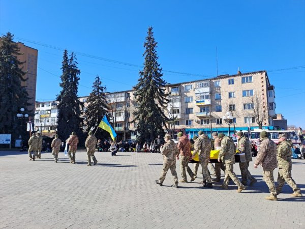 У Ковелі попрощалися з військовим Анатолієм Нестеруком, який загинув на Донеччині