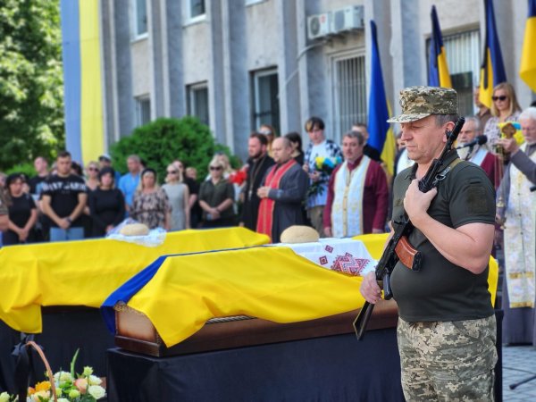 Ковельська громада попрощалася з Ігорем Ляшком та Олексієм Кравчуком Ковельська громада попрощалася з Ігорем Ляшком та Олексієм Кравчуком