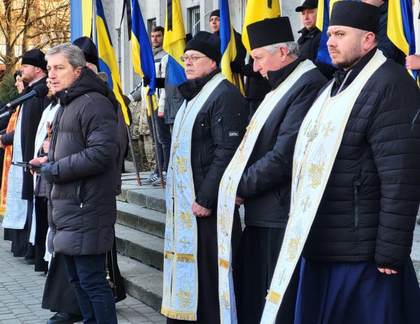 Ковельчани віддали останню шану Героям – Олегу Сахарчуку та Олександру Турчику Ковельчани віддали останню шану Героям – Олегу Сахарчуку та Олександру Турчику