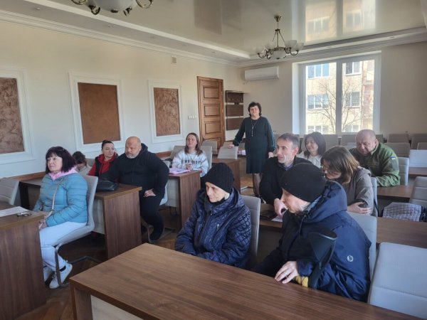 У Ковелі ветеран війни та п’ять родин переселенців отримали ключі від квартир У Ковелі ветеран війни та п’ять родин переселенців отримали ключі від квартир