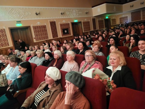 «Готель між двох світів»: нова прем’єра ковельського театру «10 ряд 10 місце»