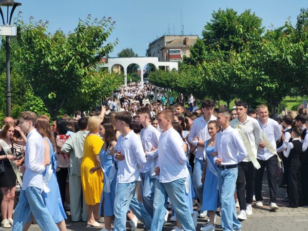 Третій фестиваль шкільного вальсу відбувся у Ковелі Третій фестиваль шкільного вальсу відбувся у Ковелі
