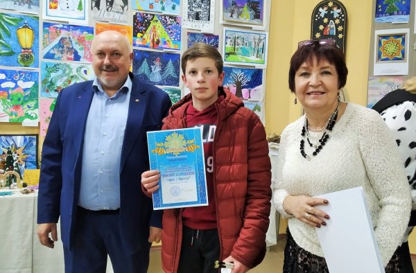 У галереї мистецтв — виставка учасників 29-го конкурсу дитячого малюнка «Зимовий калейдоскоп» У галереї мистецтв — виставка учасників 29-го конкурсу дитячого малюнка «Зимовий калейдоскоп»
