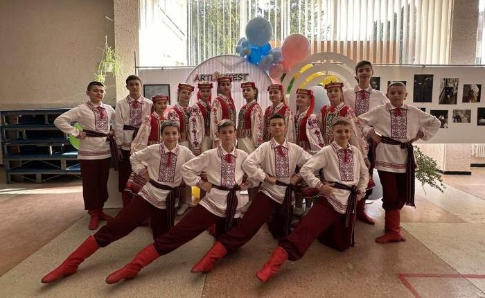 І знову перші: «Барвінок» представляв наше місто на конкурсі «Файна Ук-раїна» у Тернополі