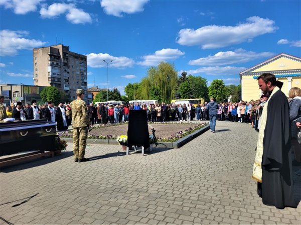 Сергієві Кашубі назавжди 46. Ковельчани віддали останню шану Героєві