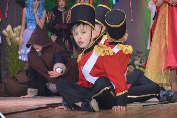 Юні актори театру “10 ряд 10 місце” знову грають для ковельчан “Таємницю золотого ключика”