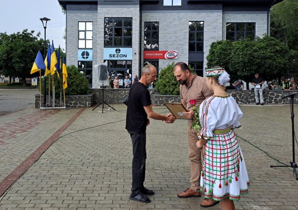 День Державності України: у Ковелі вшанували Героїв і вручили державні та міські нагороди