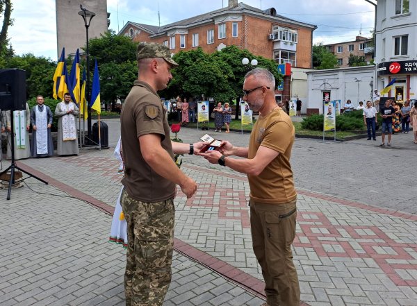 День Державності України: у Ковелі вшанували Героїв і вручили державні та міські нагороди