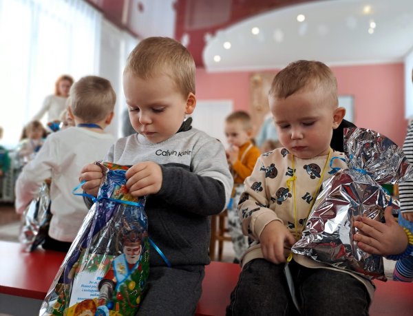 Найменші мешканці нашої громади отримали подарунки до свята