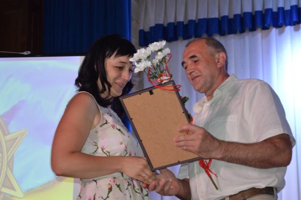 У Ковелі привітали з професійним святом державних службовців У Ковелі привітали з професійним святом державних службовців