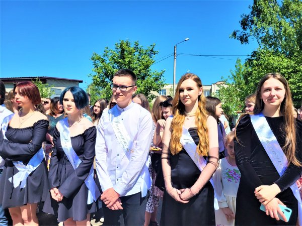 У ковельських школах пролунав останній дзвоник У ковельських школах пролунав останній дзвоник