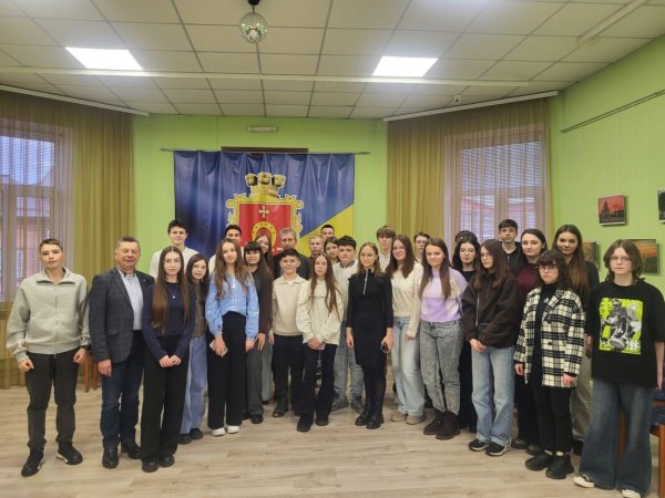 Міський голова зустрівся з найуспішнішими школярами Ковельської громади Міський голова зустрівся з найуспішнішими школярами Ковельської громади