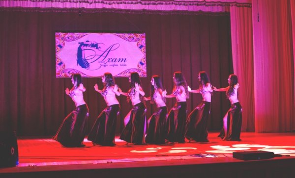 У Ковелі відбувся благодійний концерт студії східного танцю «АХАТ» У Ковелі відбувся благодійний концерт студії східного танцю «АХАТ»