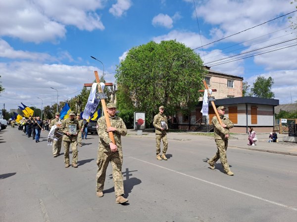 Ковельчани провели в останню земну дорогу двох своїх Героїв – Максима Плотнікова та Руслана Фатхудінова