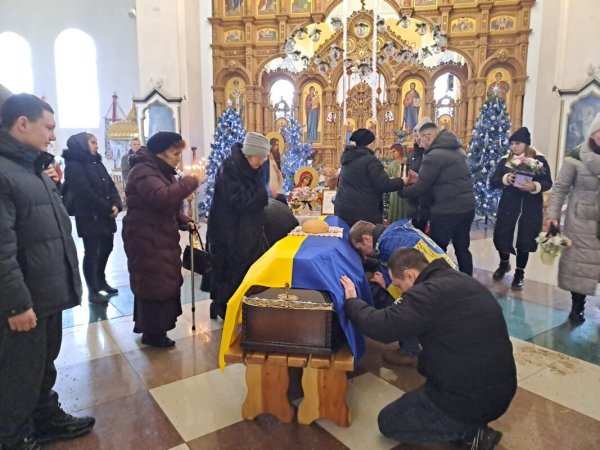 Ковель попрощався з Героєм Романом Сахаруком Ковель попрощався з Героєм Романом Сахаруком