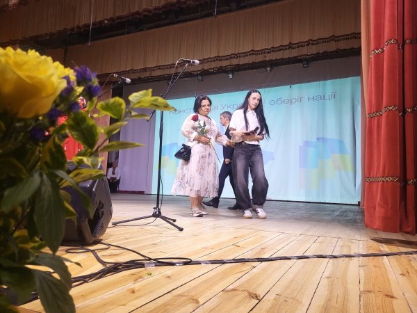 29 років Основному Закону України: напередодні Дня Конституції вручили нагороди рідним Героїв, яких вони удостоєні посмертно 29 років Основному Закону України: напередодні Дня Конституції вручили нагороди рідним Героїв, яких вони удостоєні посмертно