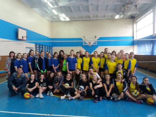 У Ковелі четвертий рік поспіль проходить турнір з волейболу пам'яті загиблих героїв АТО - Олександра Ярмолюка та Анатолія Шиліка У Ковелі четвертий рік поспіль проходить турнір з волейболу пам'яті загиблих героїв АТО - Олександра Ярмолюка та Анатолія Шиліка