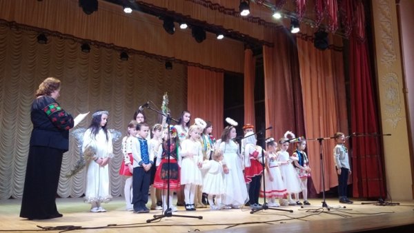 Що вразило ковельчан більше - святкове дійство чи відремонтована "Просвіта"?