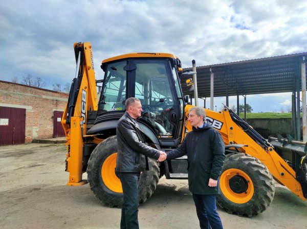 УВКГ “Ковельводоканал” отримав новенький екскаватор