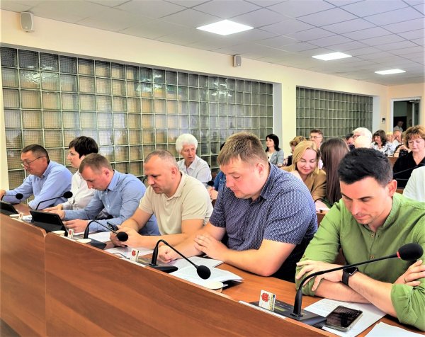 На сесії міської ради виділили понад 11 мільйонів гривень на підтримку ЗСУ. Загалом ухвалено понад 90 рішень На сесії міської ради виділили понад 11 мільйонів гривень на підтримку ЗСУ. Загалом ухвалено понад 90 рішень