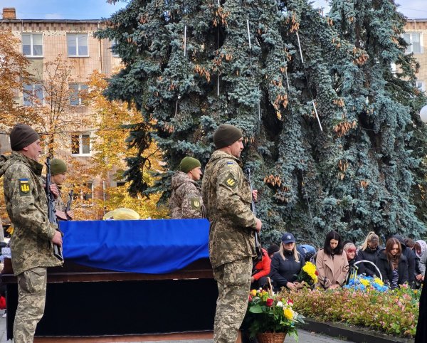 Учора ковельчани віддали останню шану Герою Олександру Дементьєву