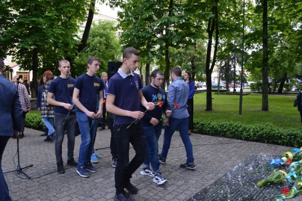 У Ковелі вшанували пам’ять жертв політичних репресій У Ковелі вшанували пам’ять жертв політичних репресій