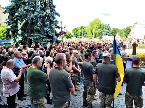 Ковельчани віддали останню шану Герою Юрію Корецькому Ковельчани віддали останню шану Герою Юрію Корецькому