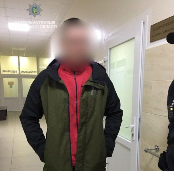 Патрульні у Ковелі виявили й затримали хуліганів Патрульні у Ковелі виявили й затримали хуліганів