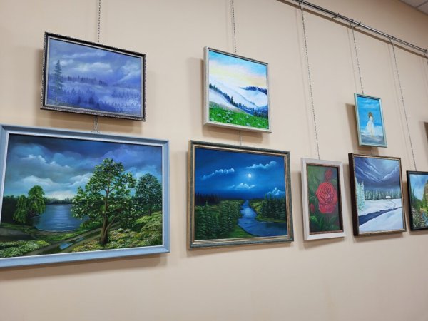 «Життя в кольорі»: у Ковелі відкрилася виставка Тетяни Скоматчук