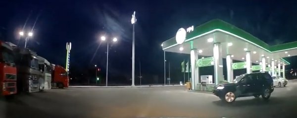 У Ковелі нетверезий водій «кружляв» на авто територією АЗС ВІДЕО