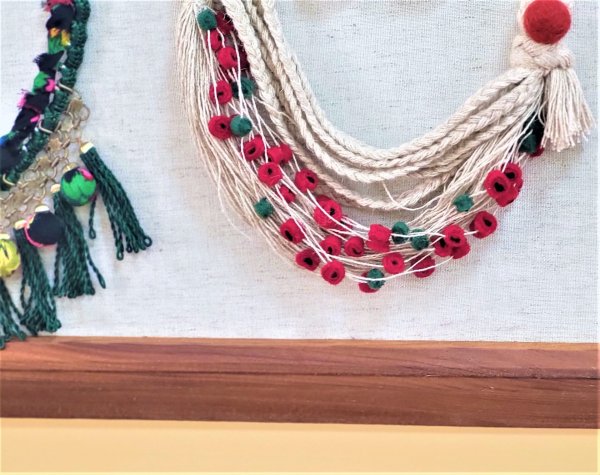 Запрошуємо на виставку українських жіночих прикрас