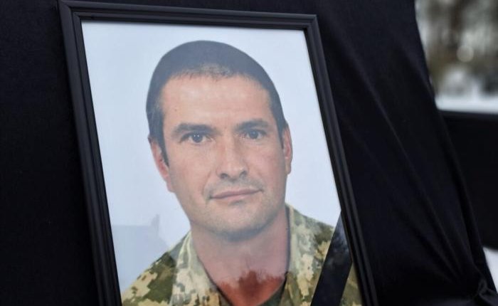 Навіки в строю: Ковельська громада попрощалася з Героєм Олександром Мацюком