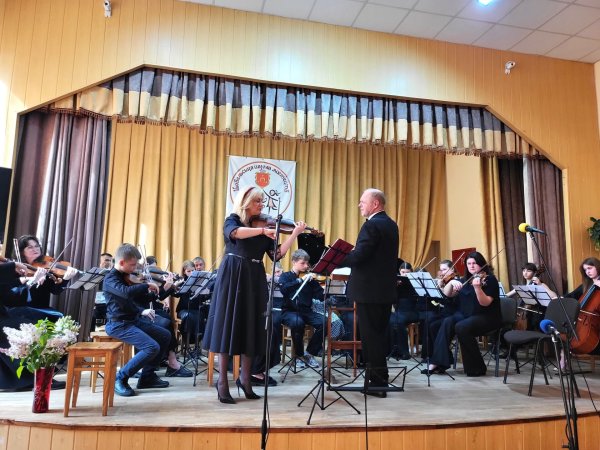 У школі мистецтв відбувся концерт симфонічного оркестру закладу