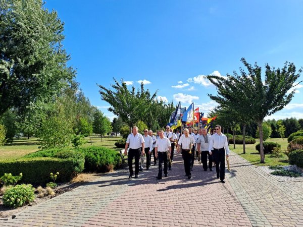 У Ковелі пройшла хода з прапорами бойових підрозділів У Ковелі пройшла хода з прапорами бойових підрозділів