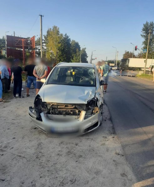 27 вересня у Ковелі на перехресті вулиць Варшавська-Шевченка трапилася ДТП 27 вересня у Ковелі на перехресті вулиць Варшавська-Шевченка трапилася ДТП