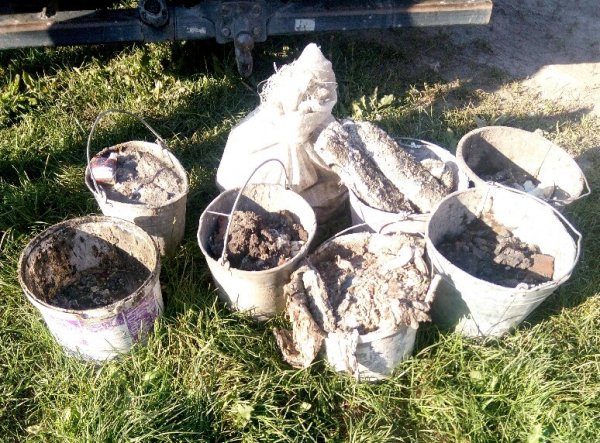 Міські мережі водовідведення й далі засмічують побутовими та будівельними відходами