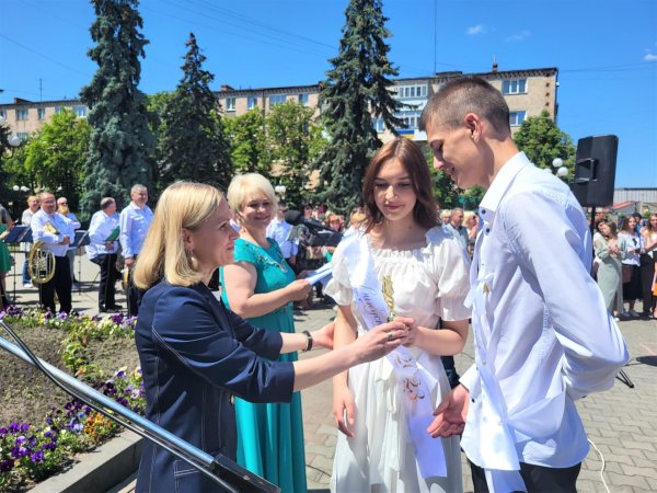 У Ковелі вперше відбувся фестиваль шкільного вальсу