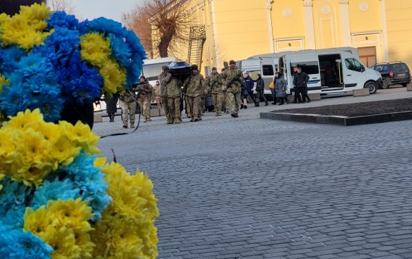 Ковельчани віддали останню шану Героям – Олегу Сахарчуку та Олександру Турчику Ковельчани віддали останню шану Героям – Олегу Сахарчуку та Олександру Турчику