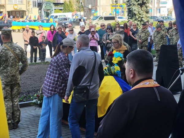 Ковельчани провели в останню земну дорогу полеглого Героя Сергія Селіванова