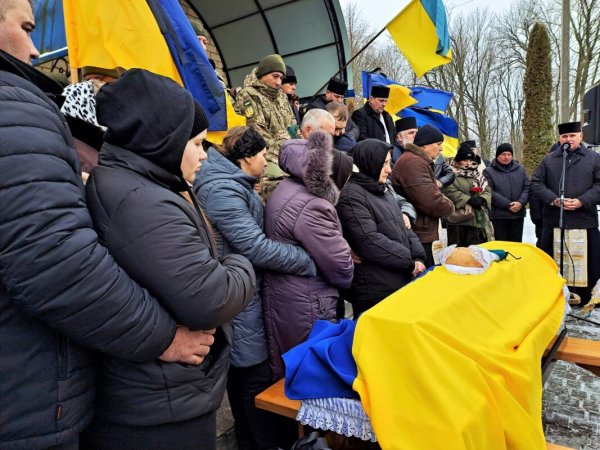 У Ружині попрощалися з полеглим Захисником Ігорем Тимоніком У Ружині попрощалися з полеглим Захисником Ігорем Тимоніком