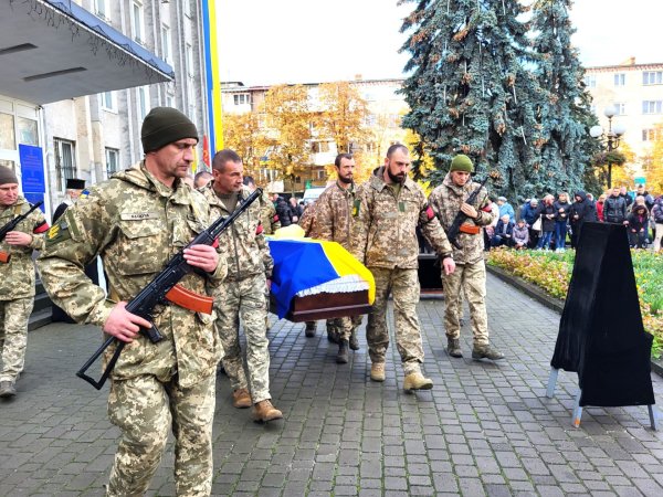 Учора ковельчани віддали останню шану Герою Олександру Дементьєву