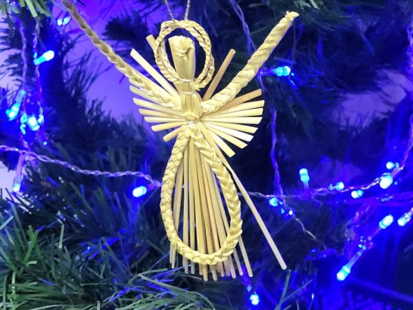 В історичному музеї відкрили персональну виставку солом’яних виробів майстрині Людмили Каменчук