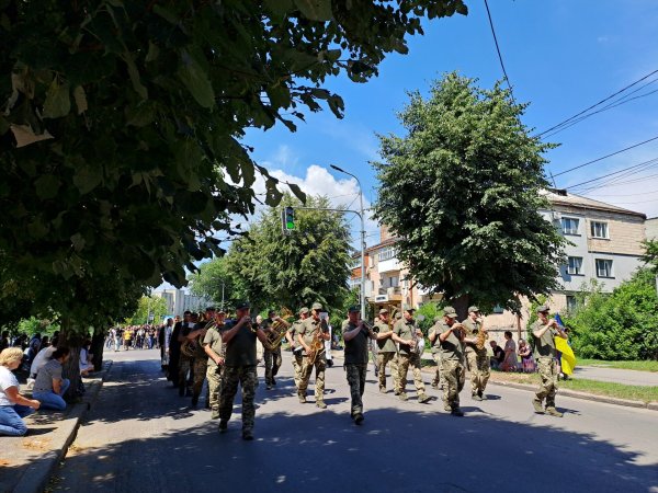 У Ковелі попрощались з 25-річним Героєм Владиславом Саковським
