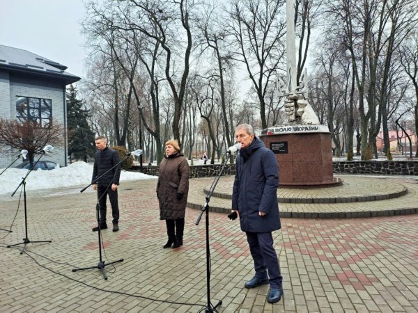 У Ковелі вшанували пам’ять загиблих у четверту річницю повномасштабної війни У Ковелі вшанували пам’ять загиблих у четверту річницю повномасштабної війни