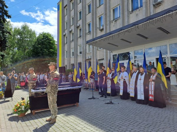 Його життя обірвала війна: Юрію Лукашуку назавжди 36 Його життя обірвала війна: Юрію Лукашуку назавжди 36