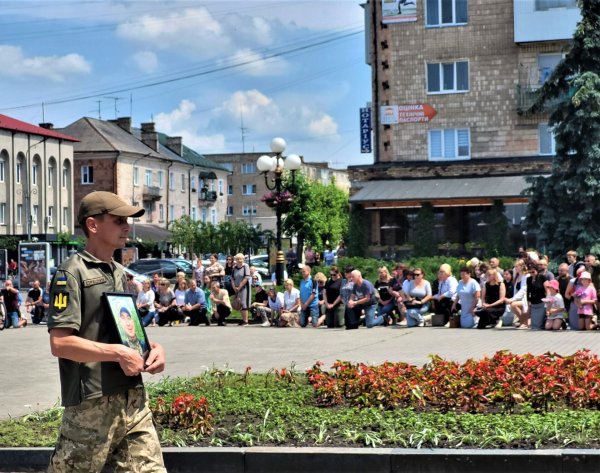 Воїн, Патріот, Ковельчанин з великої літери. Наша громада попрощалась з Героєм Олександром Стольніцьким